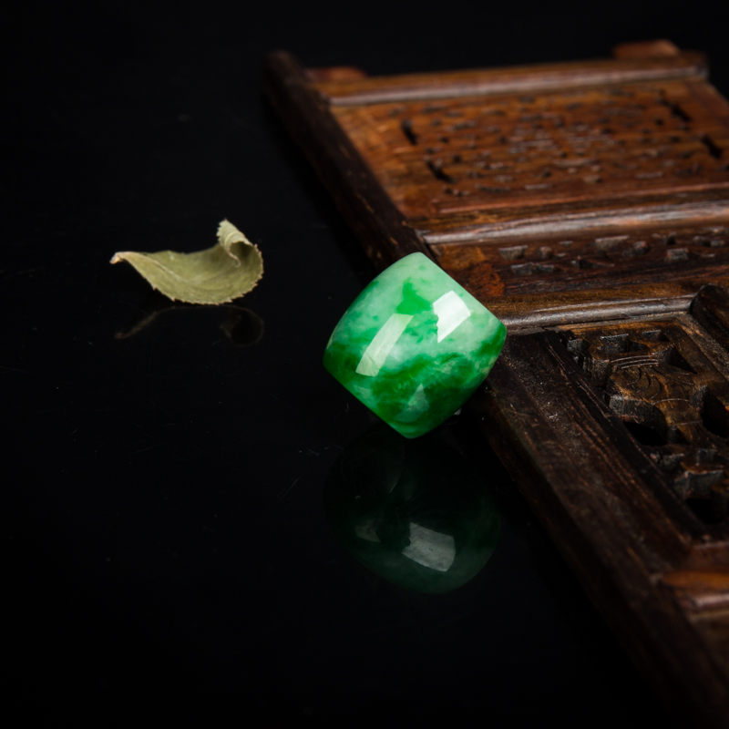 糯种翡翠路路通吊坠-红掌柜