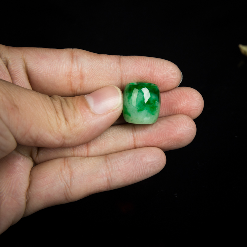 缅甸翡翠路路通吊坠-红掌柜