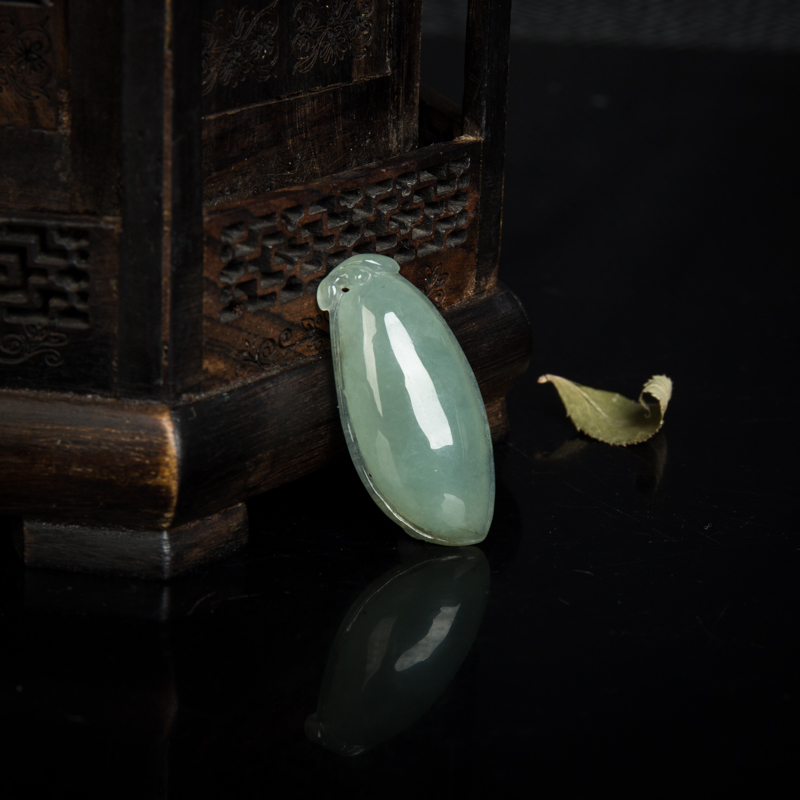 灰绿翡翠福瓜吊坠-红掌柜