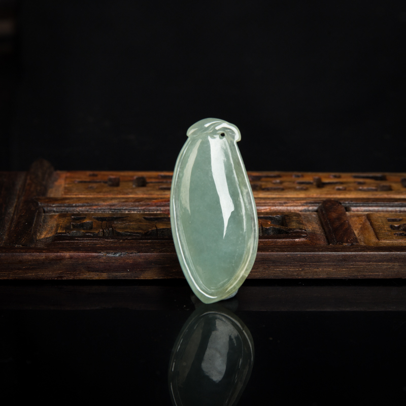 翡翠福瓜吊坠-红掌柜