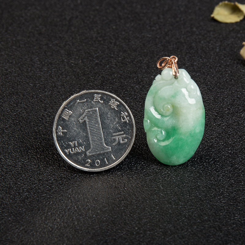 银镶豆种飘翠翡翠如意吊坠-红掌柜