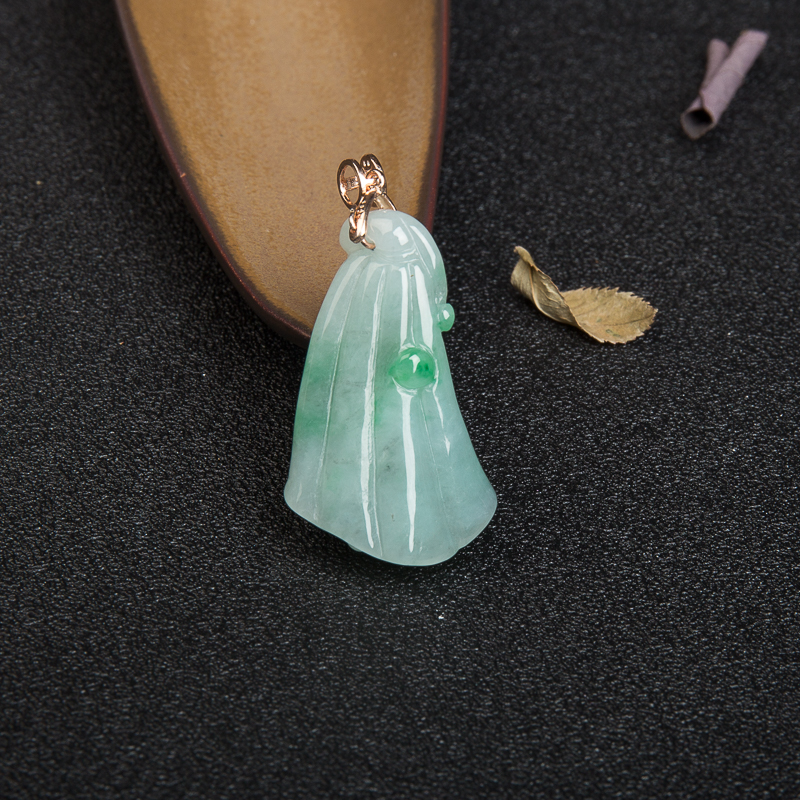 银镶飘翠翡翠莲蓬吊坠-红掌柜