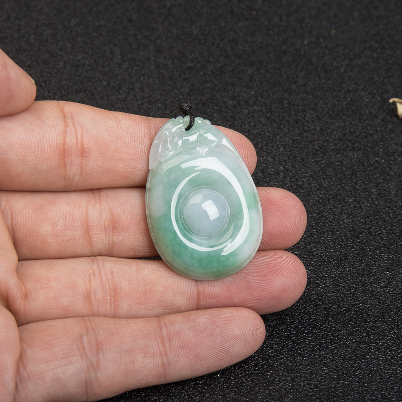 天然豆种飘翠翡翠福贝吊坠-红掌柜