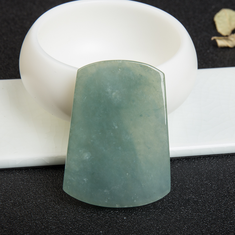 糯种天然翡翠吊坠-红掌柜