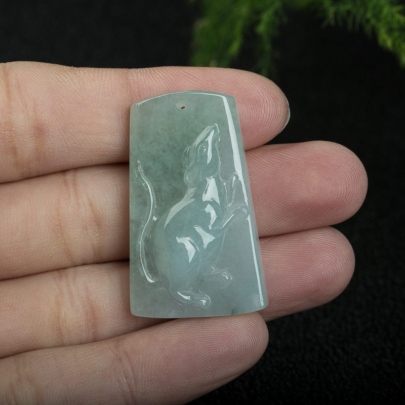 缅甸糯种淡晴水翡翠鼠吊坠-红掌柜