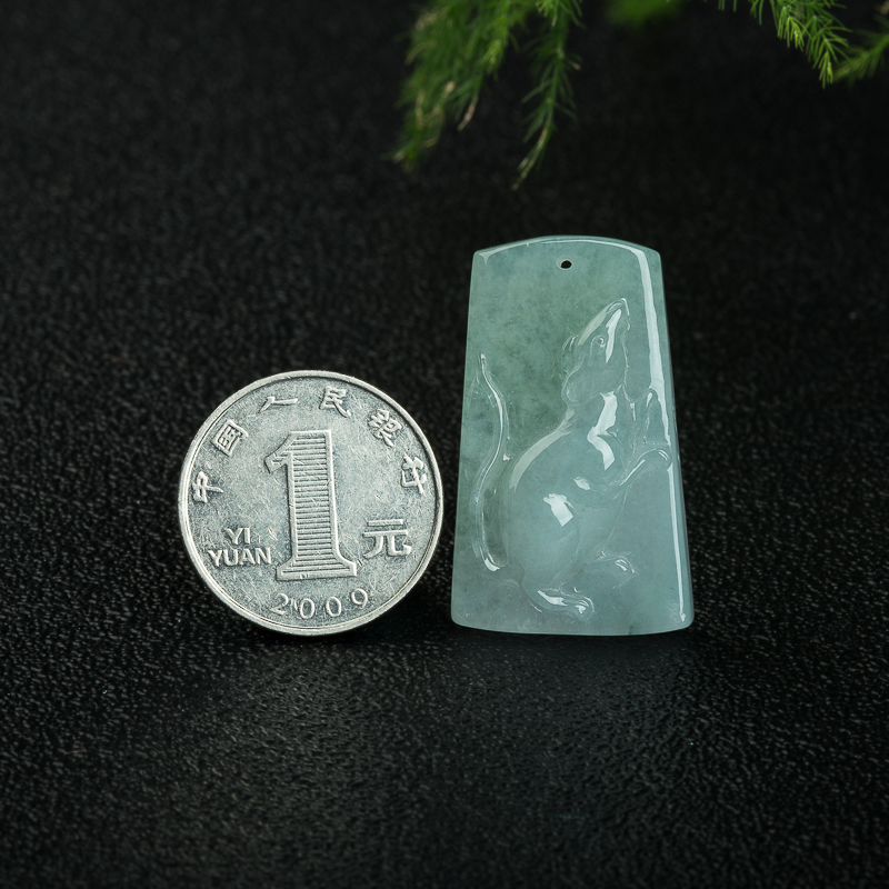 天然缅甸糯种淡晴水翡翠鼠吊坠-红掌柜