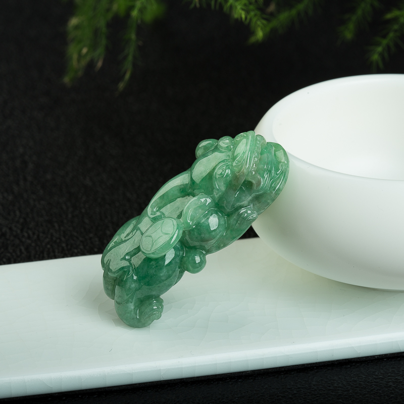 天然缅甸豆种翡翠貔貅吊坠-红掌柜