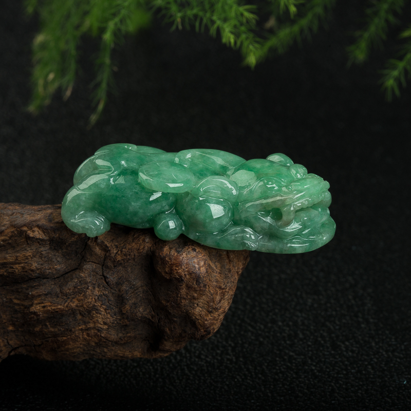 缅甸豆种浅绿翡翠貔貅吊坠-红掌柜