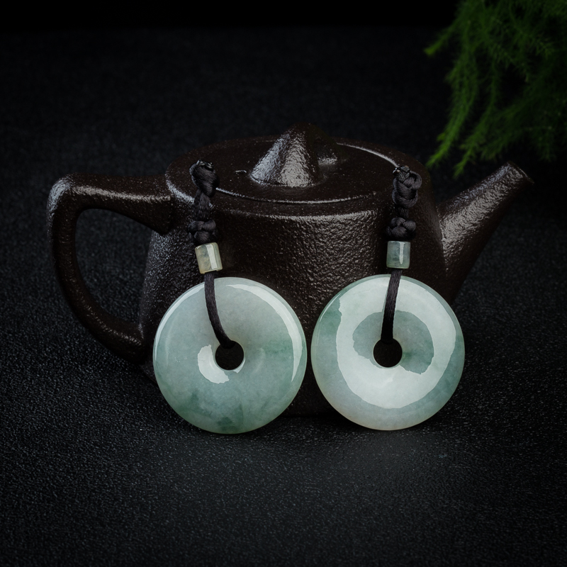 糯冰种飘花翡翠吊坠-红掌柜