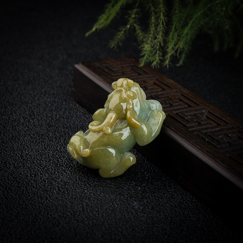 缅甸糯种俏色黄翡貔貅吊坠-红掌柜