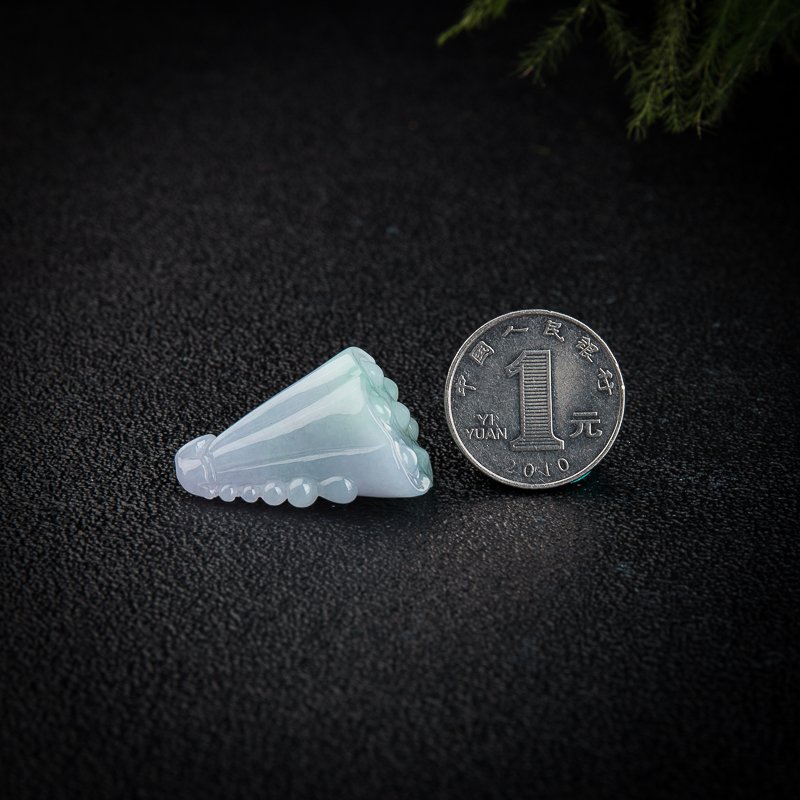 糯种春带彩翡翠吊坠-红掌柜