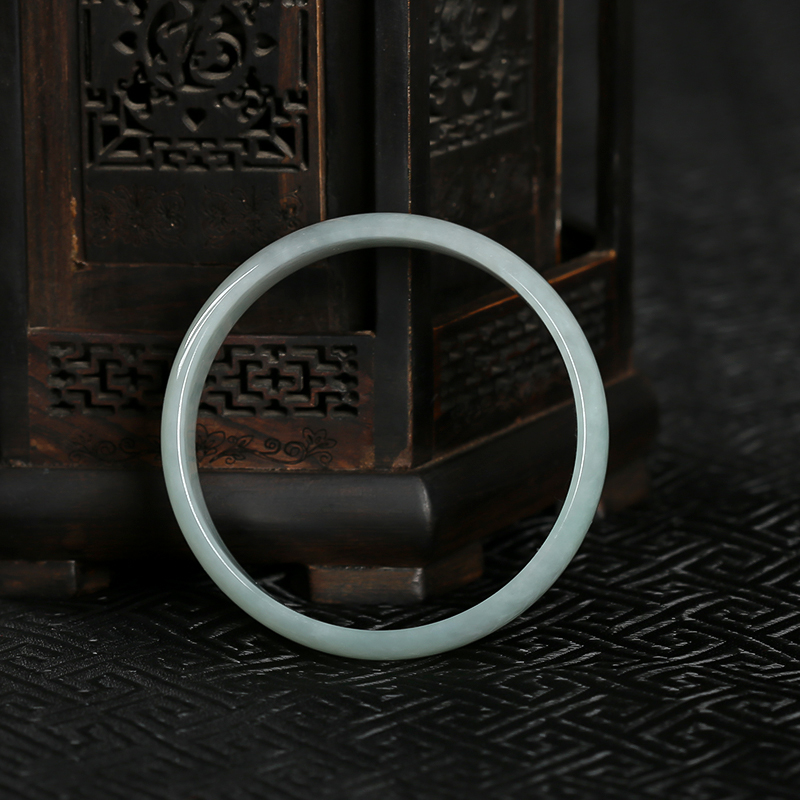 缅甸天然豆种浅绿翡翠手镯-红掌柜