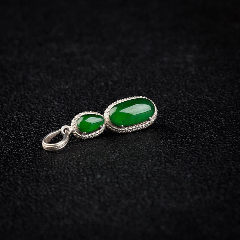 缅甸天然冰种翡翠戒面-红掌柜