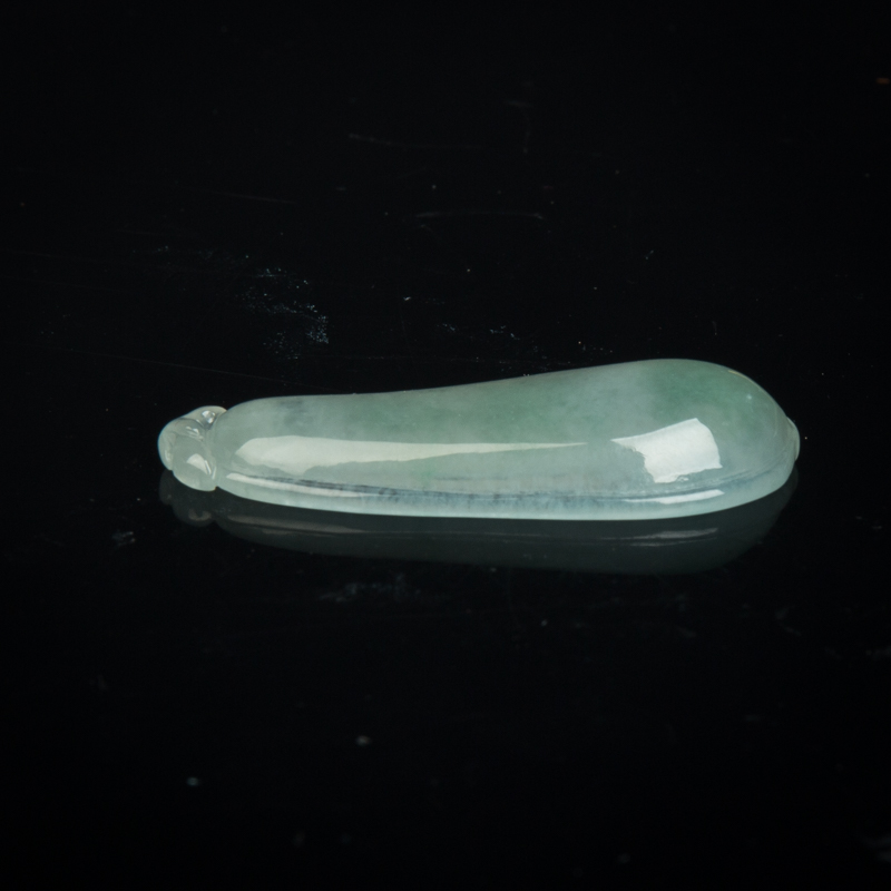 糯冰种浅绿翡翠福瓜吊坠-红掌柜