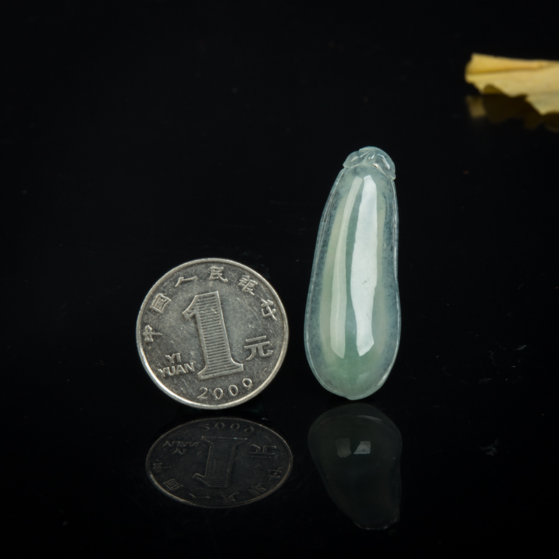 天然糯冰种浅绿翡翠福瓜吊坠-红掌柜