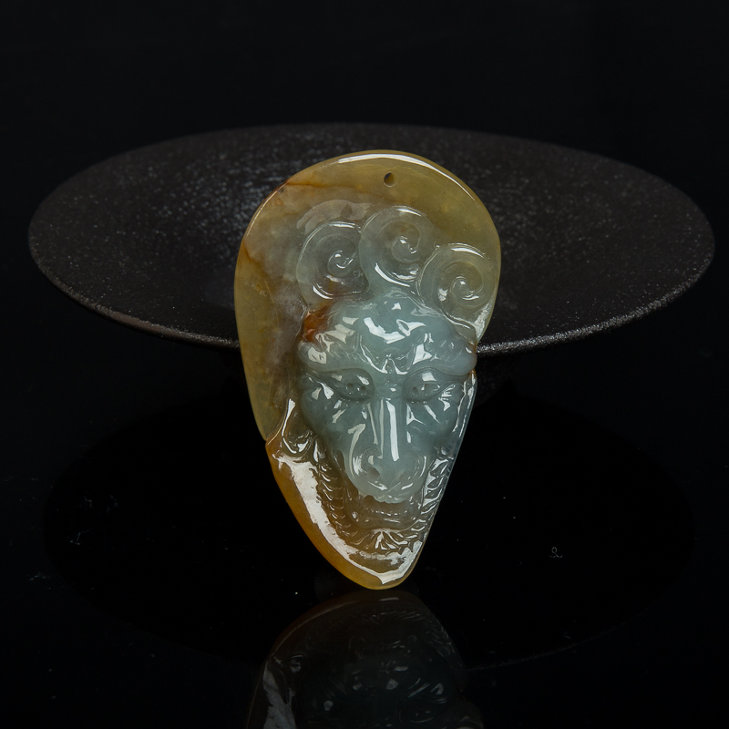 糯种俏色翡翠狼吊坠-红掌柜