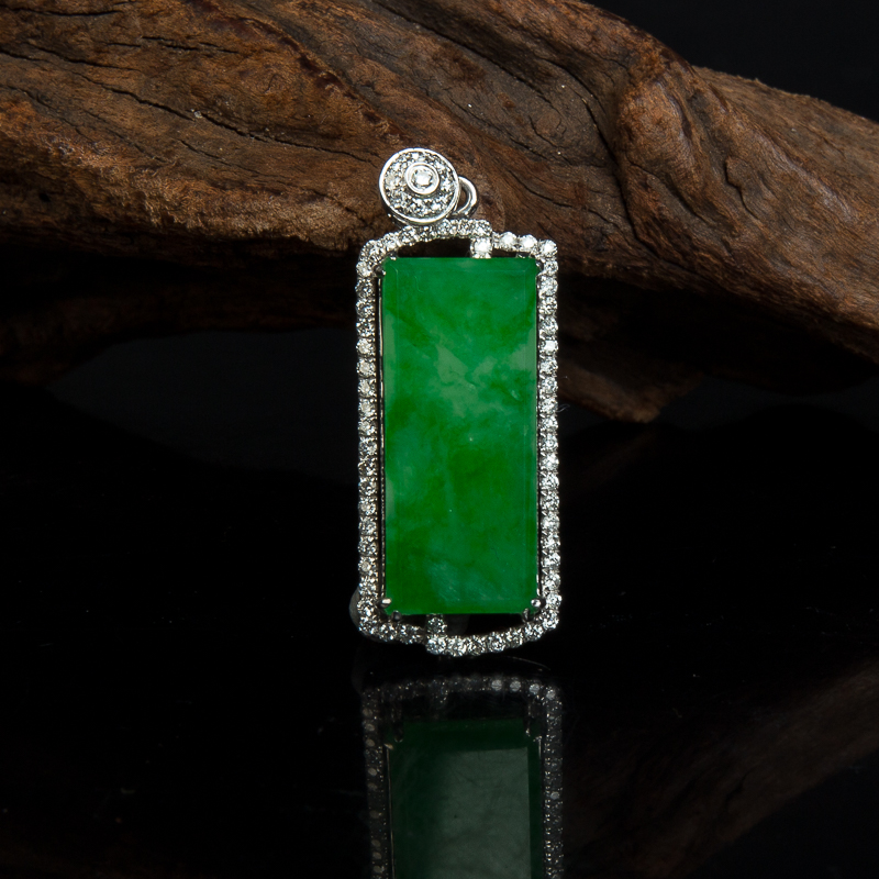 糯种翡翠无事牌吊坠-红掌柜