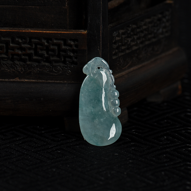 翡翠福瓜吊坠-红掌柜