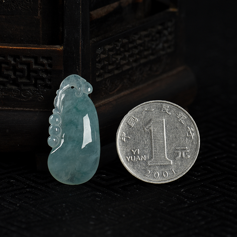 天然翡翠福瓜吊坠-红掌柜