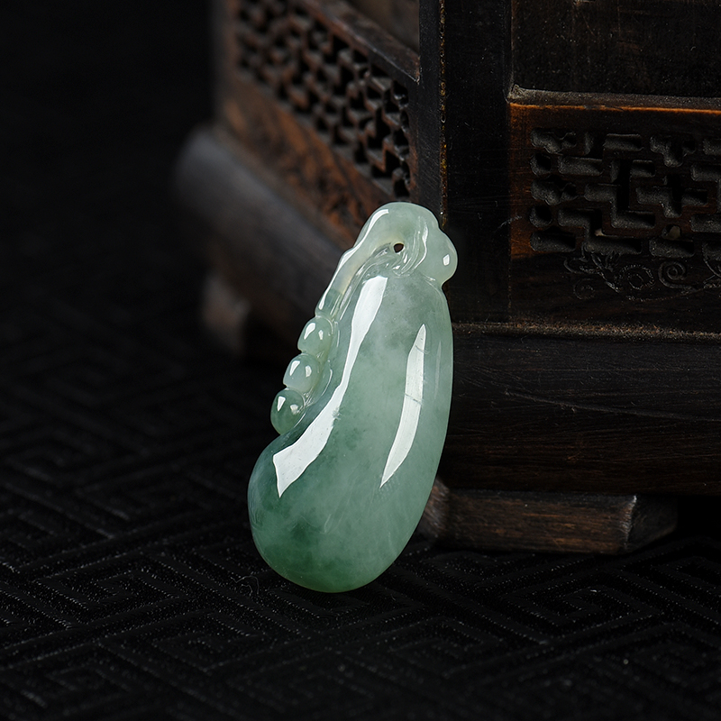糯种翡翠福瓜吊坠-红掌柜