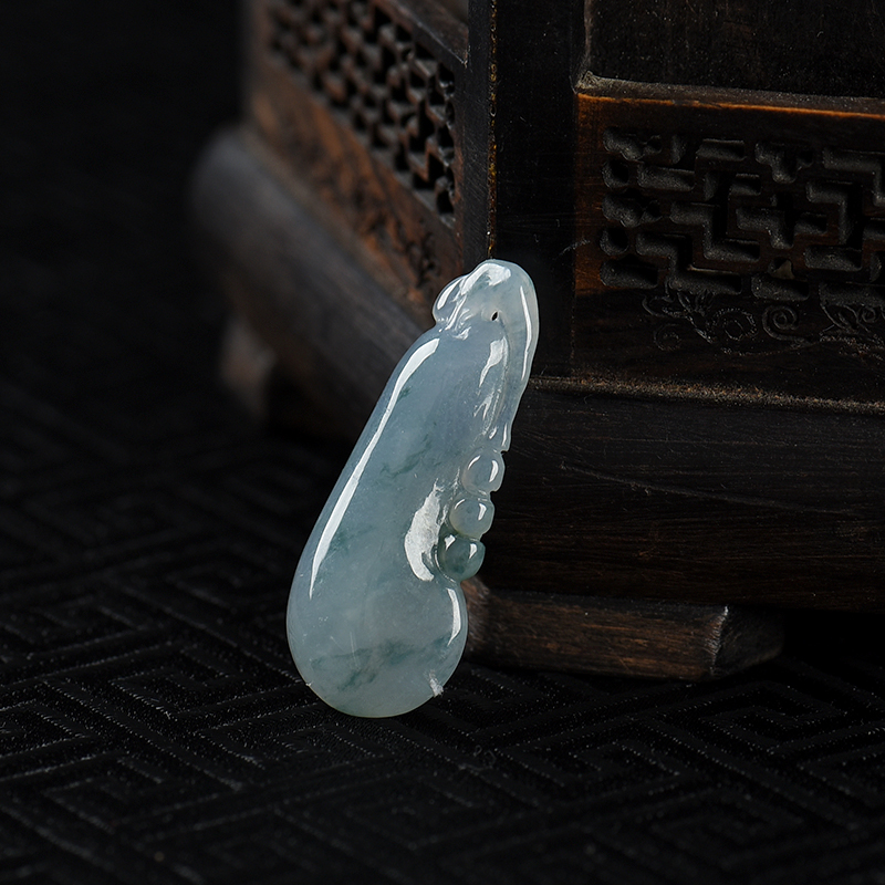 糯冰种翡翠福瓜吊坠-红掌柜