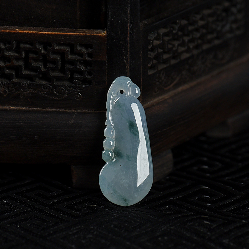 翡翠福瓜吊坠-红掌柜