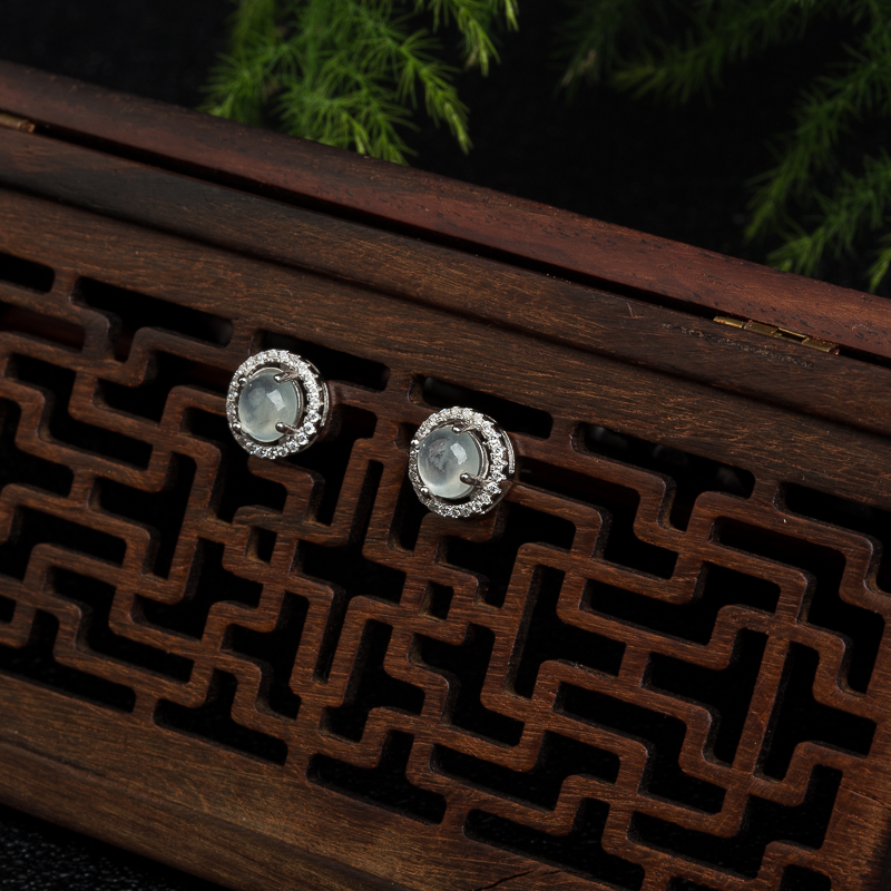 缅甸糯冰种翡翠耳钉-红掌柜