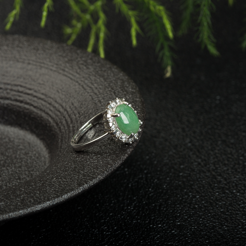 银镶天然缅甸糯种翡翠戒指-红掌柜