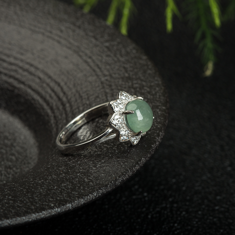 银镶天然缅甸糯冰种翡翠戒指-红掌柜