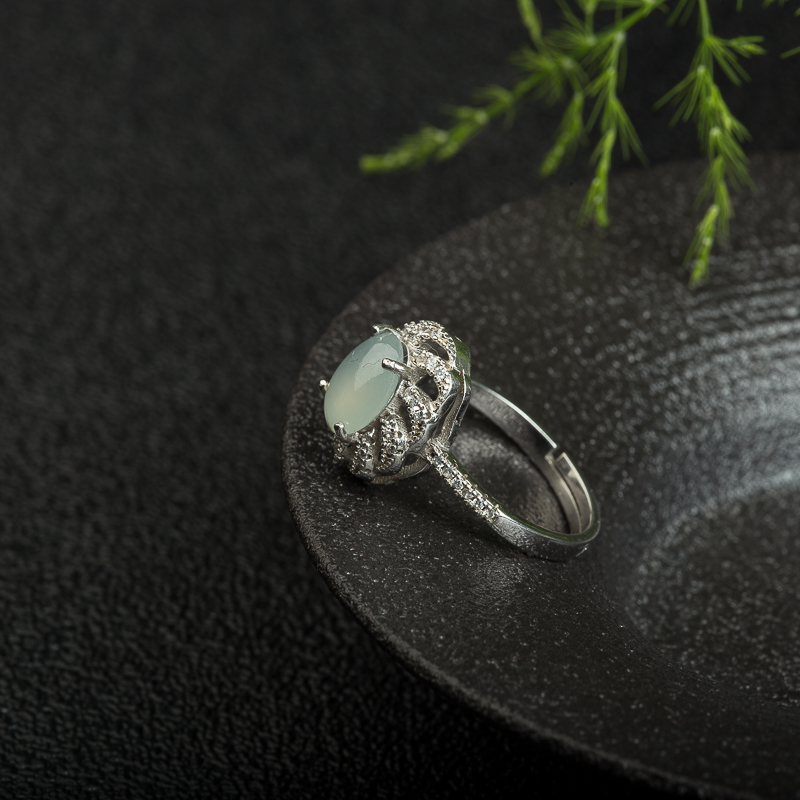 银镶糯冰种翡翠戒指-红掌柜