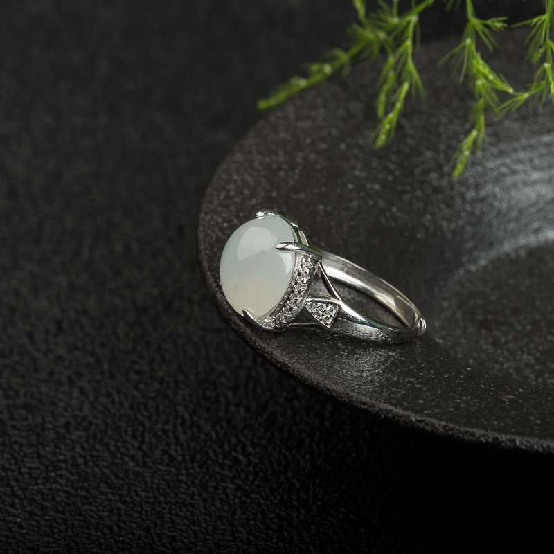 银镶糯种翡翠戒指-红掌柜