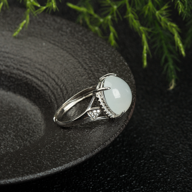 银镶天然翡翠戒指-红掌柜