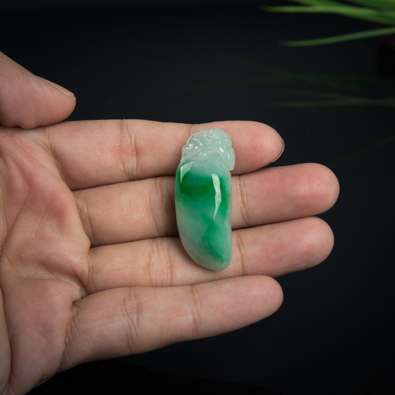 天然糯种飘翠翡翠福寿吊坠-红掌柜