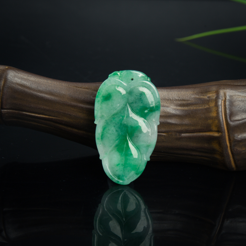 糯种飘翠天然翡翠金枝玉叶吊坠-红掌柜