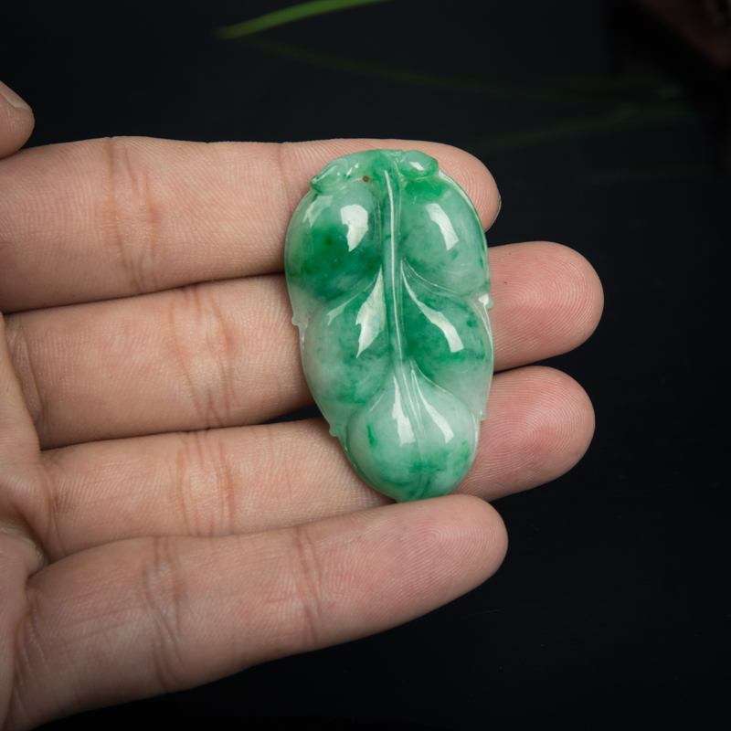 天然糯种飘翠翡翠金枝玉叶吊坠-红掌柜