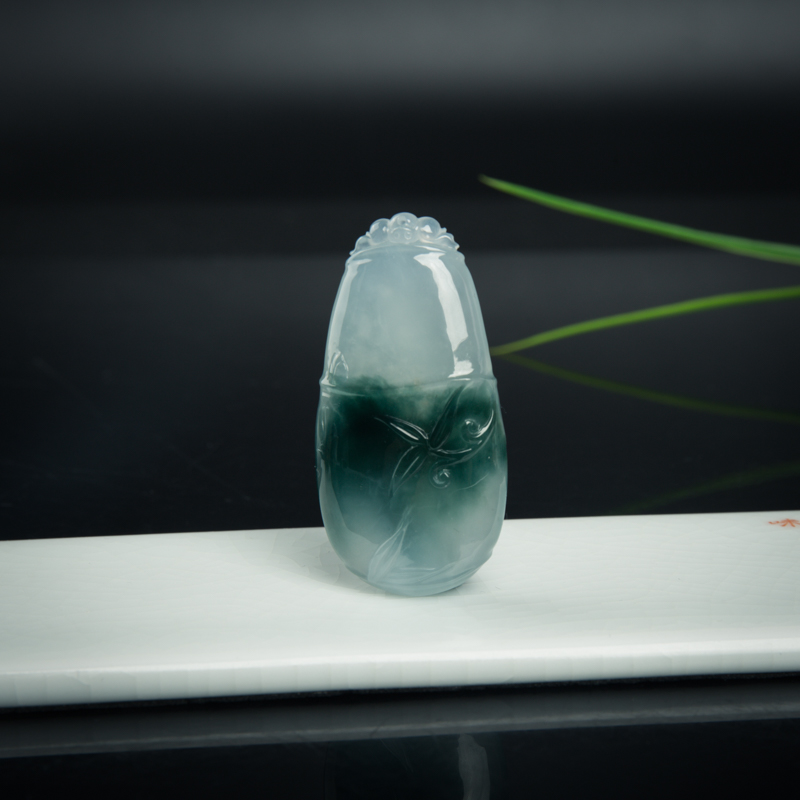 翡翠吊坠-红掌柜