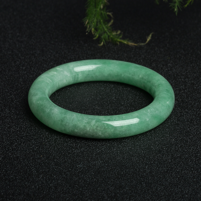 53.5mm天然缅甸豆种翡翠圆镯-红掌柜