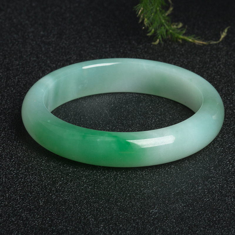 57mm天然缅甸糯种翡翠手镯-红掌柜