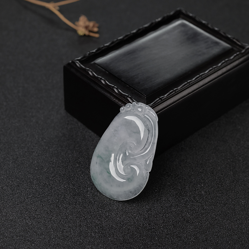 飘翠翡翠如意吊坠-红掌柜