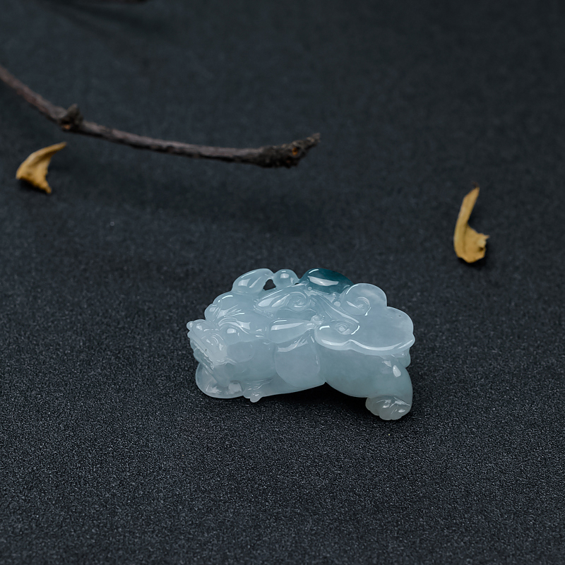 糯种翡翠貔貅吊坠-红掌柜