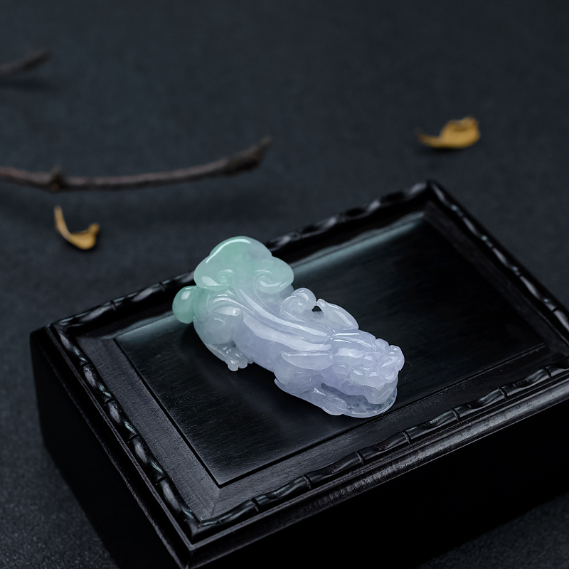 春带彩翡翠貔貅吊坠-红掌柜