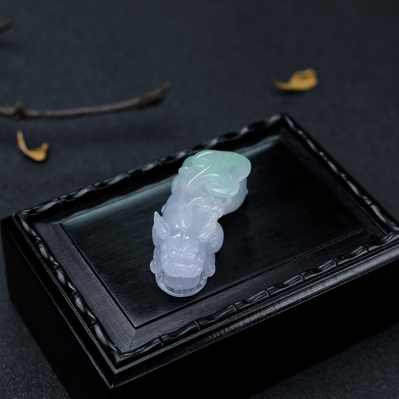 春带彩翡翠貔貅-红掌柜