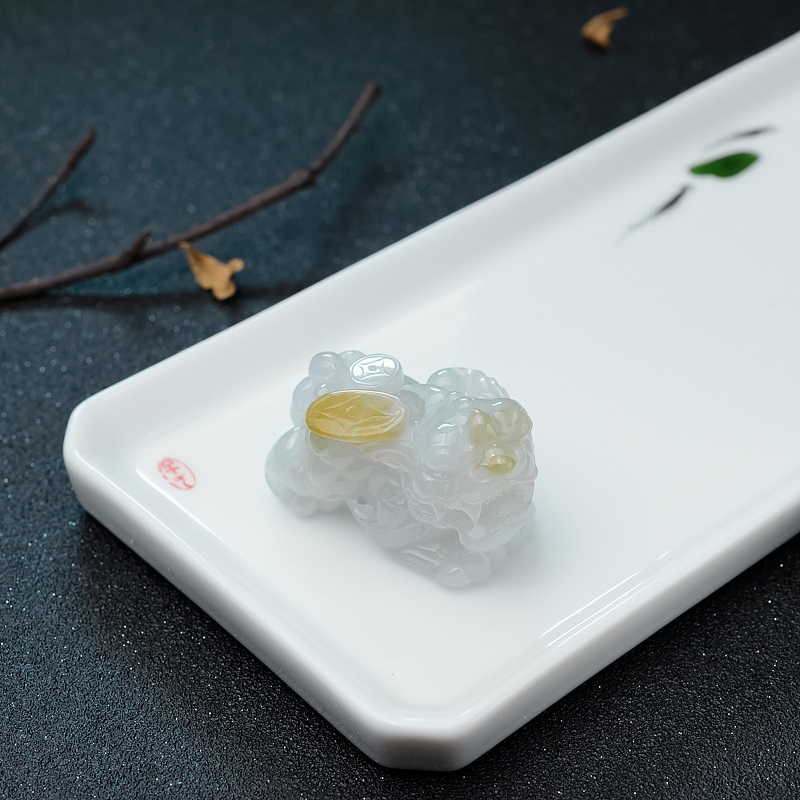 天然糯种俏色翡翠貔貅吊坠-红掌柜