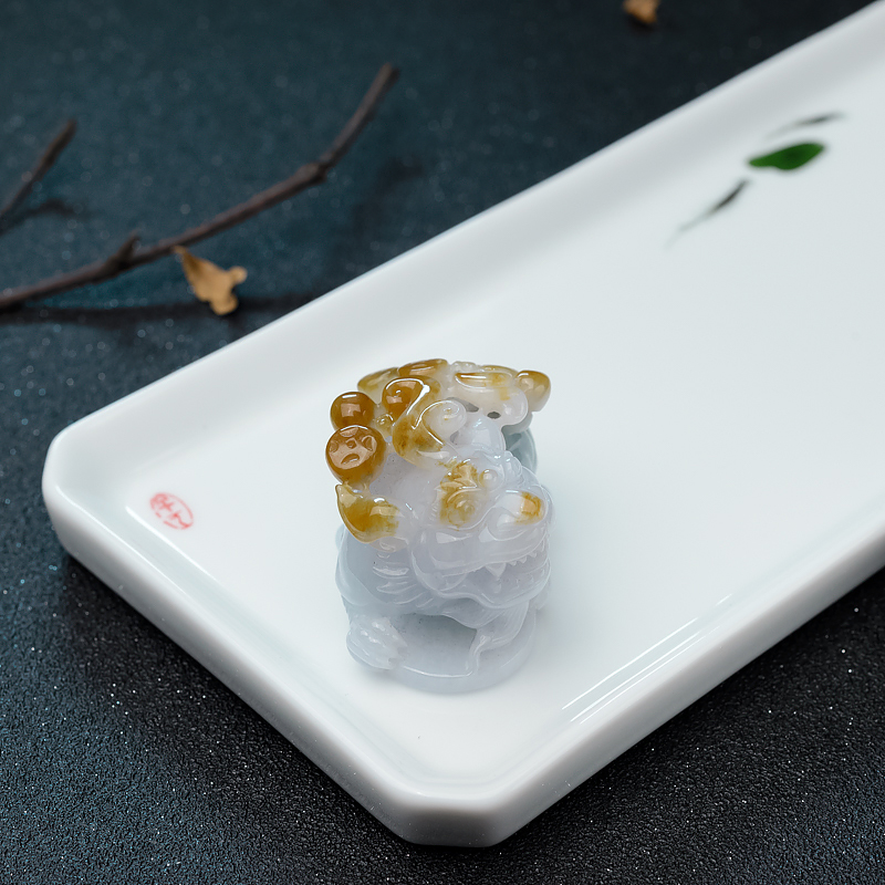 缅甸天然糯种俏色翡翠吊坠-红掌柜