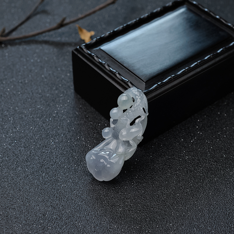 天然糯冰种翡翠连生贵子吊坠-红掌柜