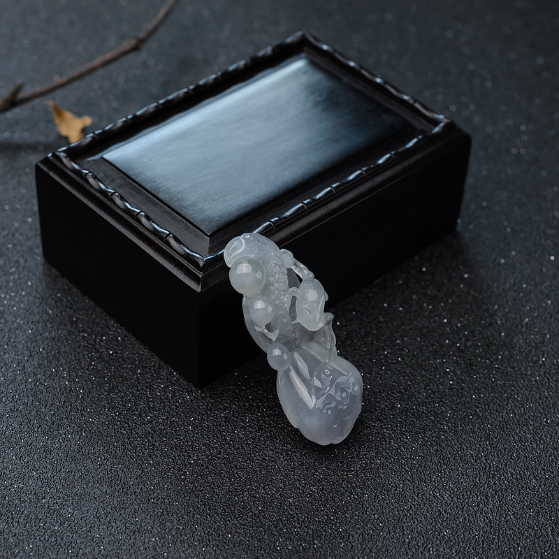 缅甸糯冰种翡翠连生贵子吊坠-红掌柜