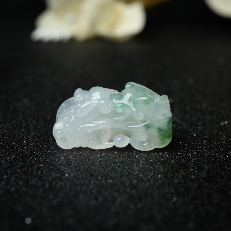 天然飘花翡翠貔貅吊坠-红掌柜