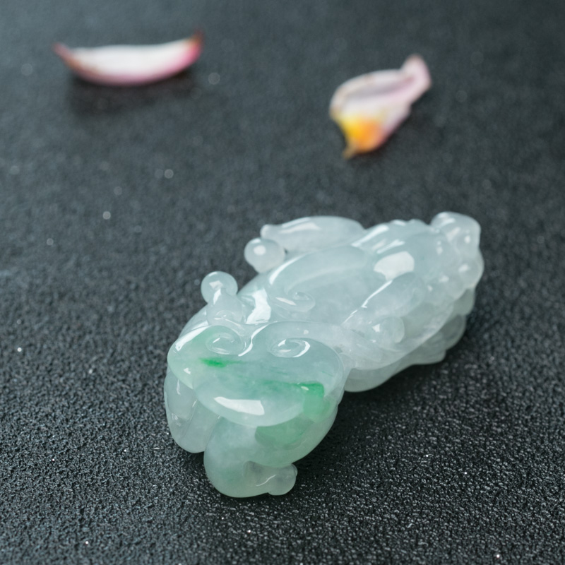 糯种飘翠翡翠吊坠-红掌柜
