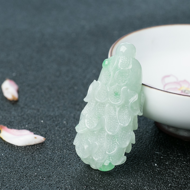 天然翡翠白菜吊坠-红掌柜