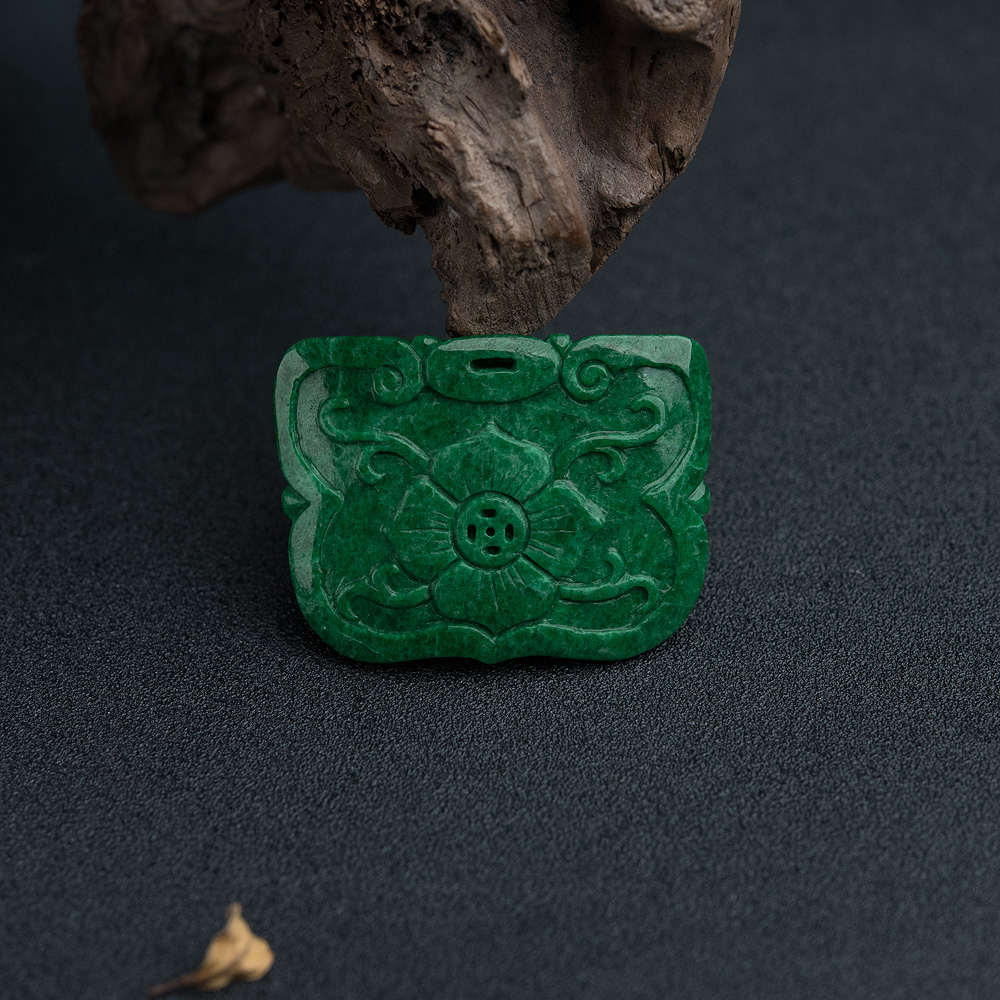 干青种翡翠花吊坠-红掌柜